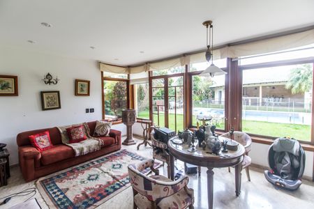 Sala de casa de condomínio para alugar com 4 quartos, 521m² em Residencial Zero (tambore), Santana de Parnaíba