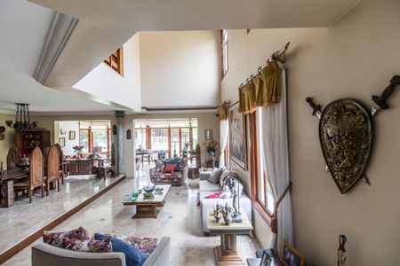 Sala de casa de condomínio para alugar com 4 quartos, 521m² em Residencial Zero (tambore), Santana de Parnaíba