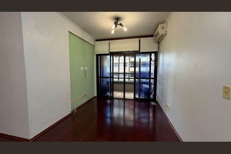Sala de apartamento à venda com 3 quartos, 94m² em Taquaral, Campinas
