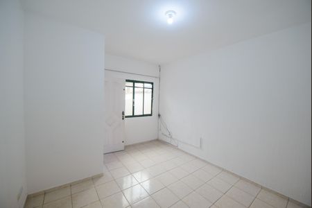 Sala de casa para alugar com 2 quartos, 98m² em Residencial Novo Horizonte, Taubaté