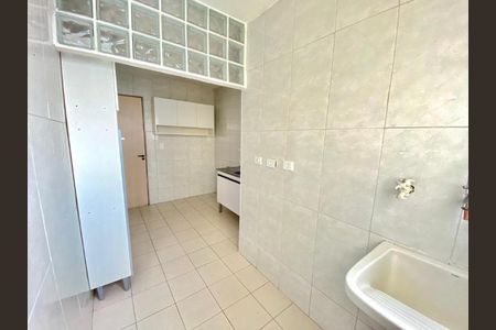 Área de serviço de apartamento para alugar com 2 quartos, 59m² em Guaianases, São Paulo