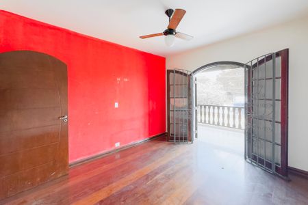 Casa para alugar com 3 quartos, 500m² em Jardim Santa Maria, Jacareí