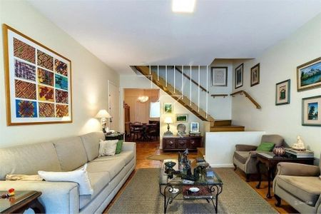 Casa de Condomínio à venda com 3 quartos, 180m² em Vila Olímpia, São Paulo