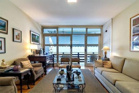 Casa de Condomínio à venda com 3 quartos, 180m² em Vila Olímpia, São Paulo