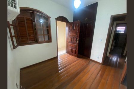 Casa à venda com 4 quartos, 220m² em Planalto, Belo Horizonte
