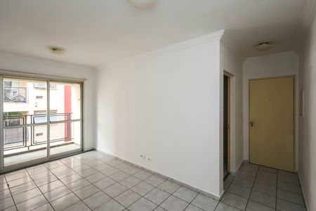 Sala de apartamento para alugar com 3 quartos, 72m² em Jardim Santa Emilia, São Paulo
