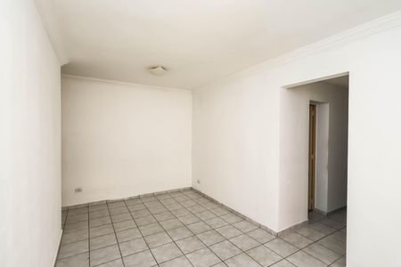 Sala de apartamento para alugar com 3 quartos, 72m² em Jardim Santa Emilia, São Paulo