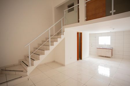 SALA E COZINHA de apartamento para alugar com 2 quartos, 250m² em Sítio do Mandaqui, São Paulo