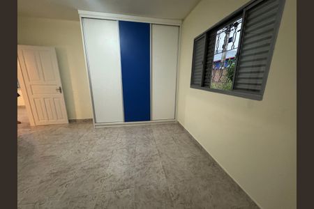 Casa para alugar com 3 quartos, 150m² em Jardim dos Lagos, São Paulo