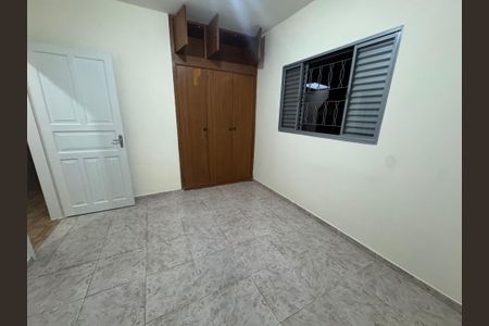 Casa para alugar com 3 quartos, 150m² em Jardim dos Lagos, São Paulo