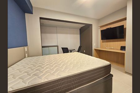 Sala/Quarto de kitnet/studio para alugar com 1 quarto, 27m² em Cidade Monções, São Paulo