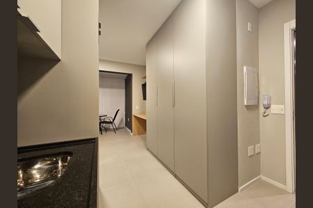Quarto - Armários de kitnet/studio para alugar com 1 quarto, 27m² em Cidade Monções, São Paulo