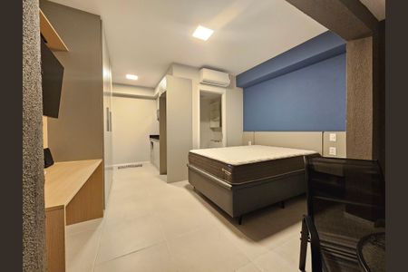 Sala/Quarto de kitnet/studio para alugar com 1 quarto, 27m² em Cidade Monções, São Paulo