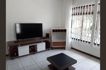 Casa para alugar com 4 quartos, 670m² em Campeche Central, Florianópolis