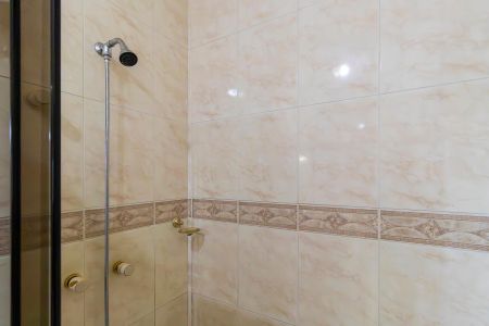 Banheiro da suíte 1 de casa para alugar com 4 quartos, 200m² em Nova Campinas, Campinas