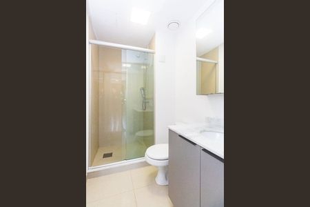 Banheiro de apartamento para alugar com 1 quarto, 37m² em Partenon, Porto Alegre
