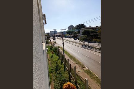 Vista da janela de apartamento à venda com 2 quartos, 43m² em São José, Porto Alegre