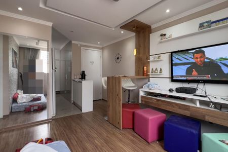 Sala de apartamento para alugar com 2 quartos, 40m² em Vila Nova Bonsucesso, Guarulhos