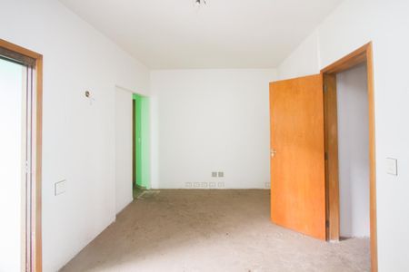 Casa para alugar com 3 quartos, 250m² em Vila das Belezas, São Paulo