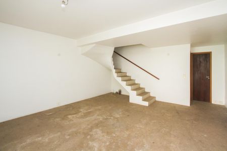 Casa para alugar com 3 quartos, 250m² em Vila das Belezas, São Paulo