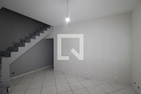 Casa à venda com 6 quartos, 347m² em Vila Dalila, São Paulo