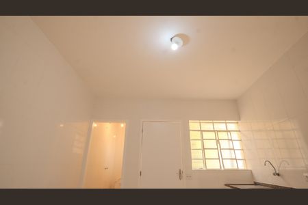 Cozinha de casa para alugar com 1 quarto, 32m² em Cursino, São Paulo