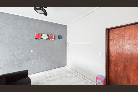 Sala de casa para alugar com 5 quartos, 180m² em Rochdale, Osasco