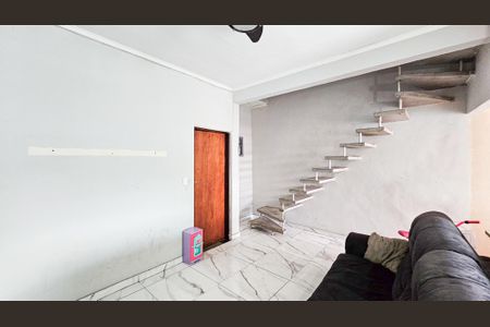 Sala de casa para alugar com 5 quartos, 180m² em Rochdale, Osasco