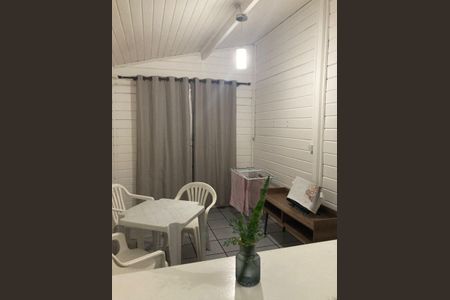 Sala de casa para alugar com 2 quartos, 55m² em Ingleses Norte, Florianópolis
