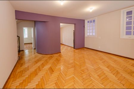 Sala de casa à venda com 4 quartos, 307m² em Santa Lúcia, Belo Horizonte