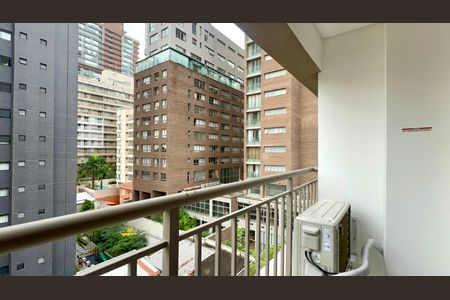 Varanda de kitnet/studio à venda com 1 quarto, 27m² em Cerqueira César, São Paulo