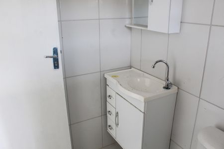 Banheiro de kitnet/studio para alugar com 1 quarto, 30m² em Parque Mirante da Mata, Cotia