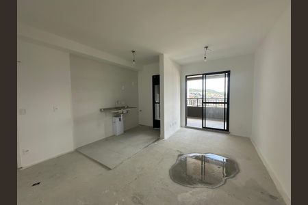 Sala de apartamento à venda com 3 quartos, 73m² em Vila Pindorama, Barueri