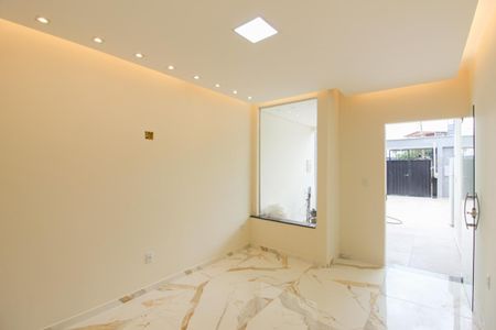 Sala 1 de casa para alugar com 3 quartos, 180m² em Serra Verde, Belo Horizonte