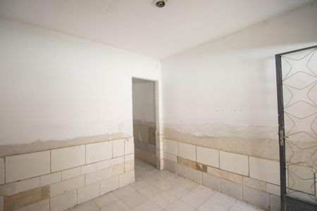 Sala de casa para alugar com 1 quarto, 0m² em Itaúna, São Gonçalo