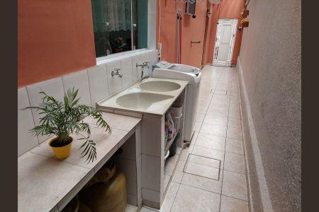 Casa à venda com 4 quartos, 215m² em Jardim Patente Novo, São Paulo