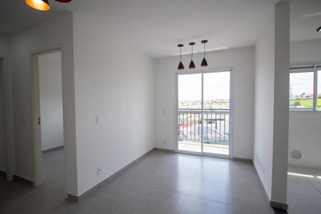 Sala de apartamento para alugar com 2 quartos, 42m² em Jardim Ibiti do Paco, Sorocaba
