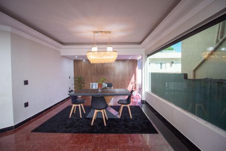 Sala de casa de condomínio para alugar com 4 quartos, 479m² em Loteamento Dinora Rosa, Sorocaba