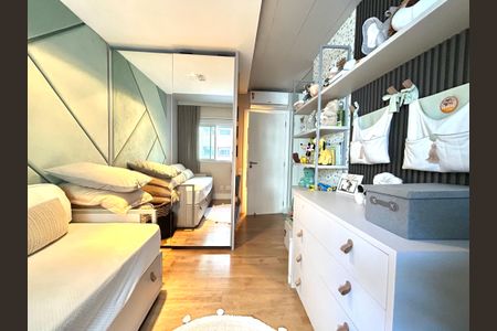 Suite 1 de apartamento para alugar com 2 quartos, 101m² em Agronômica, Florianópolis