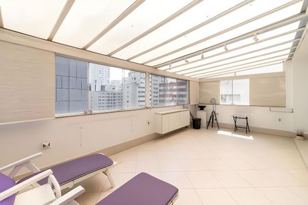 Apartamento para alugar com 1 quarto, 126m² em Jardim Europa, São Paulo