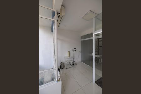 Sala 1 de kitnet/studio à venda com 2 quartos, 100m² em Alphaville Comercial, Barueri