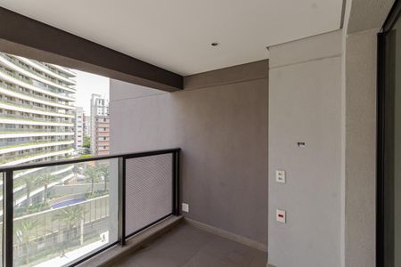 Sacada de apartamento para alugar com 1 quarto, 34m² em Indianópolis, São Paulo