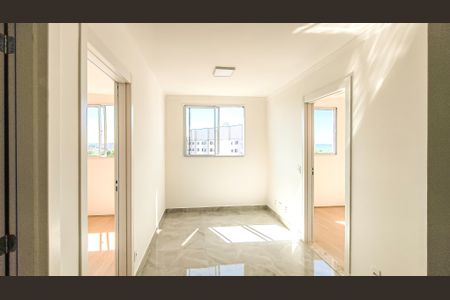 Sala de apartamento para alugar com 2 quartos, 34m² em Usina Piratininga, São Paulo