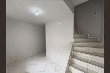 Sala de casa para alugar com 2 quartos, 64m² em Tanque, Rio de Janeiro