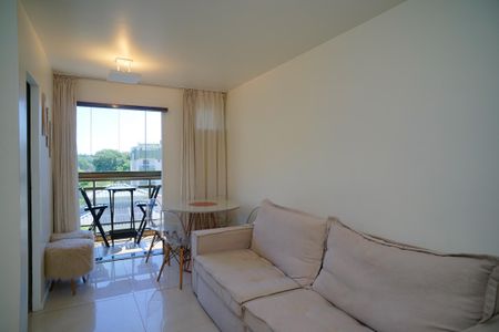 Sala de apartamento à venda com 1 quarto, 65m² em Itaipu, Niterói