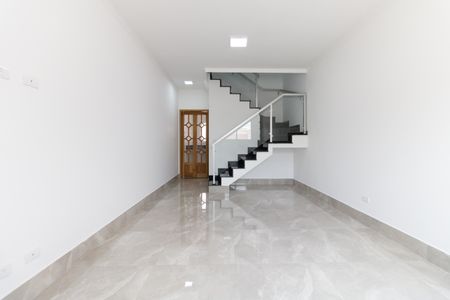 Sala de casa para alugar com 2 quartos, 84m² em Vila Santo Estefano, São Paulo