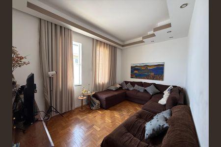 Casa à venda com 3 quartos, 300m² em Renascença, Belo Horizonte