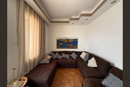 Casa à venda com 3 quartos, 300m² em Renascença, Belo Horizonte