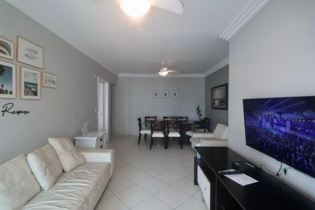 Sala de apartamento para alugar com 4 quartos, 115m² em Jardim Virginia, Guarujá
