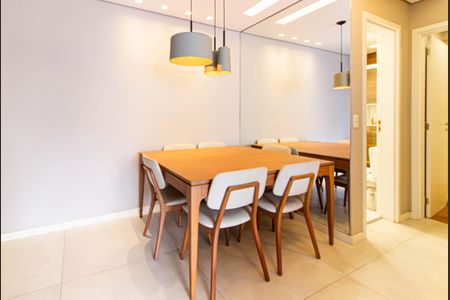 Sala de apartamento à venda com 2 quartos, 67m² em Vila Ipojuca, São Paulo